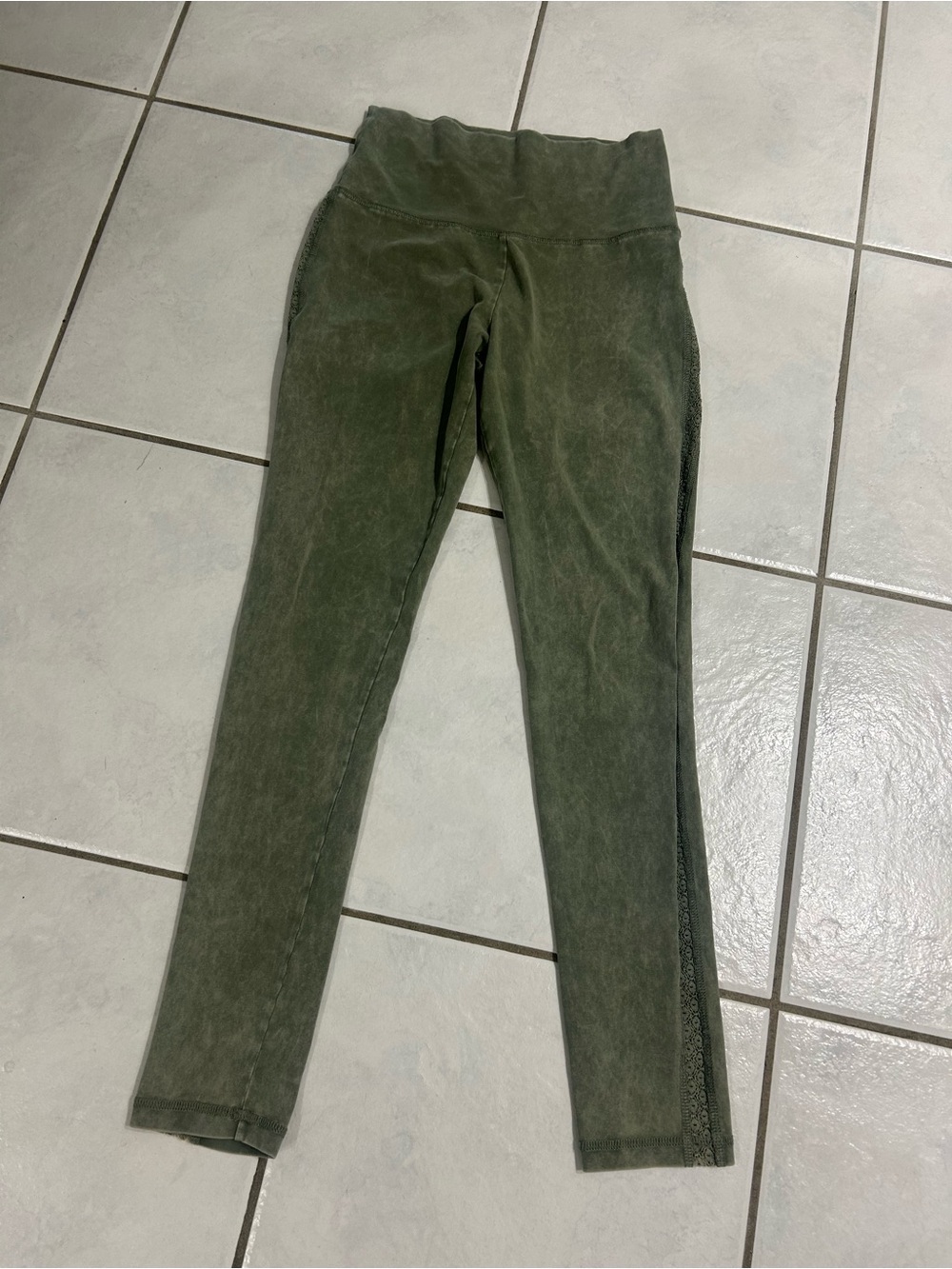 aerie Olive Green with Lace Side Detailing Leggings